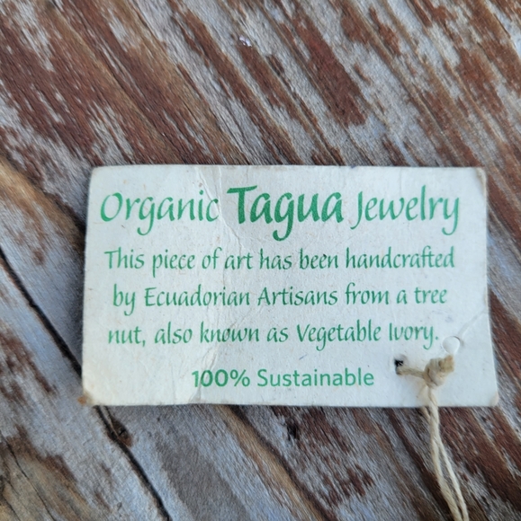 Stretch Bracelet Handcrafted Tagua Jewelry - Picture 4 of 4